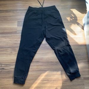 Men’s Lululemon Intent Jogger Medium / Shorter length